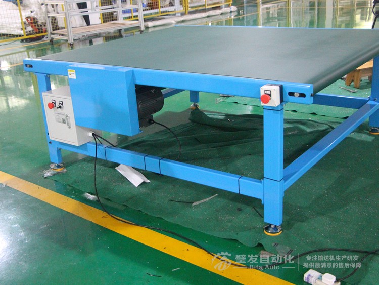 藍(lán)色碳鋼烤漆大線結(jié)構(gòu)皮帶輸送機(jī) 藍(lán)色碳鋼烤漆大線結(jié)構(gòu)皮帶輸送機(jī)