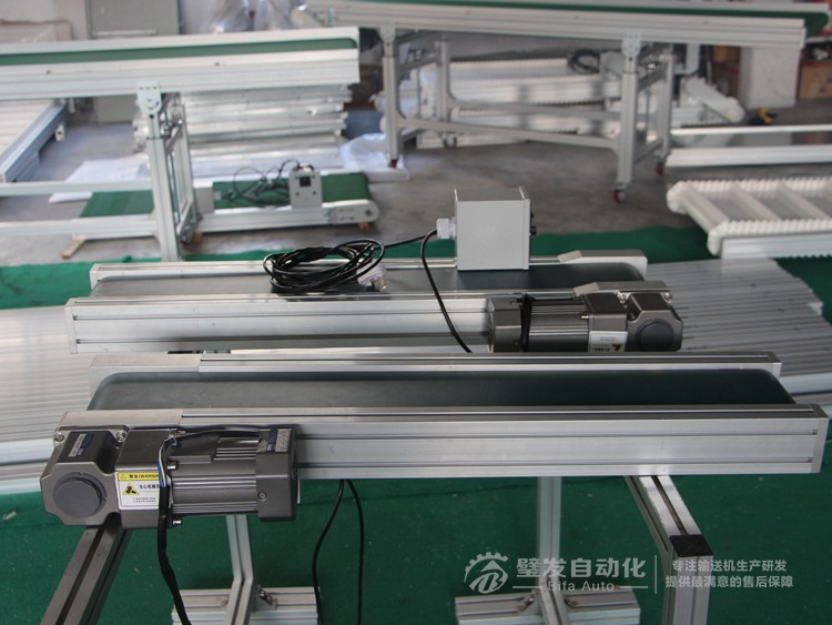 側(cè)裝直角電機小型皮帶輸送機 側(cè)裝直角電機小型皮帶輸送機